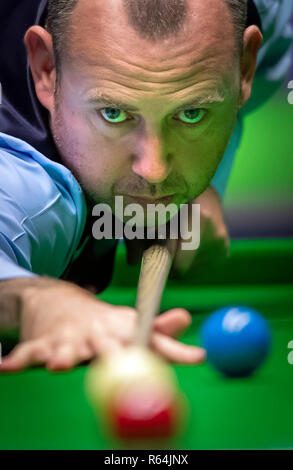 Mark Williams durante il giorno sette del Betway campionato britannico al York Barbican. Foto Stock