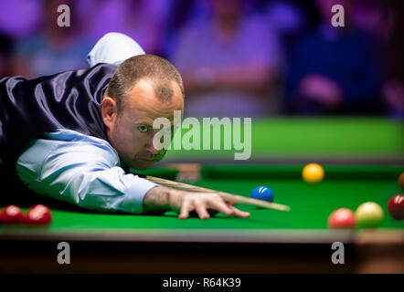 Mark Williams durante il giorno sette del Betway campionato britannico al York Barbican. Stampa foto di associazione. Picture Data: lunedì 3 dicembre, 2018. Foto di credito dovrebbe leggere: Danny Lawson/PA FILO Foto Stock