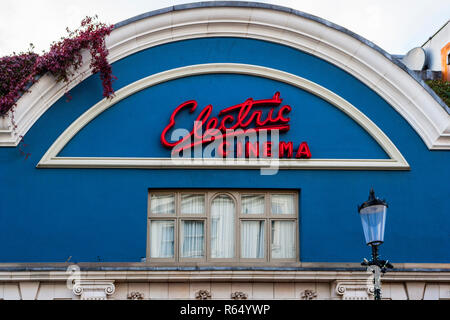 Il Cinema elettrico, uno dei più antichi cinema di lavoro in Gran Bretagna ha aperto nel 1910, Portobello Road a Notting Hill, Londra Foto Stock