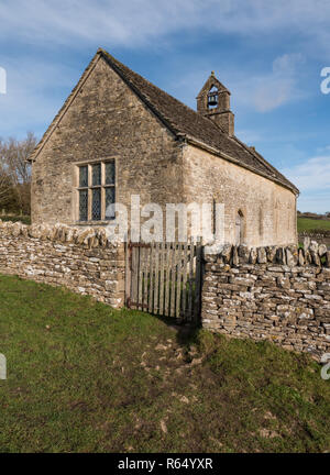 S. Osvaldo Chiesa, Widford vicino a Burford, Oxfordshire. Inghilterra, Regno Unito. Foto Stock