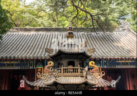 Antico tempio taoista a Laoshan nei pressi di Qingdao Foto Stock