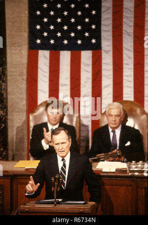 Washington, DC. 1-31-1990 Presidente George H.W. Bush offre il suo primo 'state dell' Unione' indirizzo per una sessione congiunta del Congresso. Credito: Mark Reinstein. /MediaPunch Foto Stock
