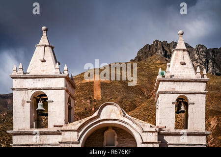 Chiesa Campanili Foto Stock