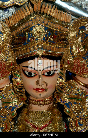 Dea Durga Pooja puja festival omaggio alla dea madre processione Foto Stock