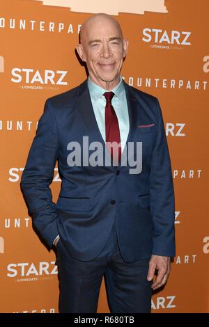 Los Angeles, CA, Stati Uniti d'America. 3 dicembre, 2018. JK Simmons presso gli arrivi di contropartita Premiere, ArcLight Hollywood, Los Angeles, CA 3 dicembre 2018. Credito: Priscilla concedere/Everett raccolta/Alamy Live News Foto Stock