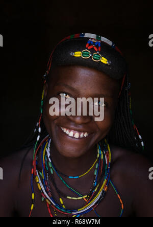 Tribù Muhakaona donna, Provincia del Cunene, Oncocua, Angola Foto Stock