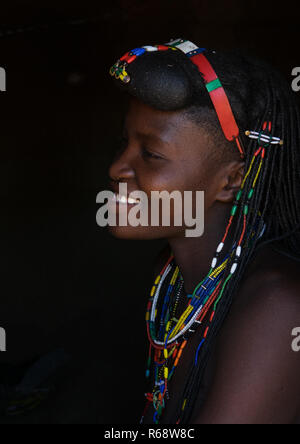 Tribù Muhakaona donna, Provincia del Cunene, Oncocua, Angola Foto Stock