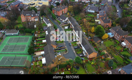 Veduta aerea suburban case e strade in Birkenhead, Regno Unito Foto Stock