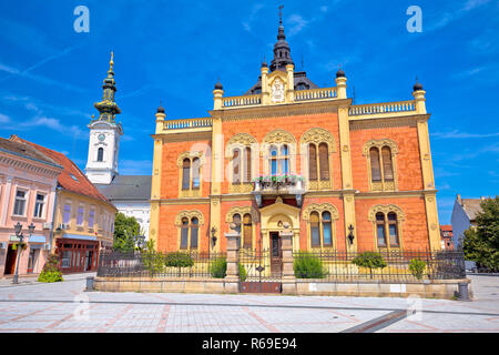 Novi Sad piazza e chiesa vista di architettura, Vojvodina regione della Croazia Foto Stock