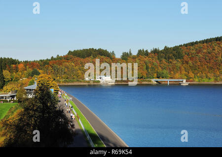 Biggetalsperre in autunno Foto Stock