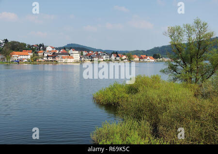 Edersee Waterside a Herzhausen con riempimento completo Foto Stock