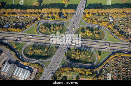 Vista aerea, autostrada intersezione Duissern, autostrada intersezione Duisburg Mitte, autostrada A40, l'autostrada A59, Duissern Foto Stock