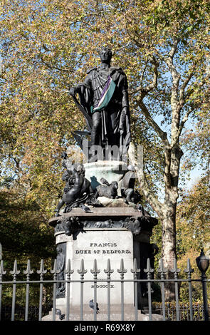 Francesca Duca di Bedford statua Russell Square Bloomsbury Londra Inghilterra Gran Bretagna REGNO UNITO Foto Stock