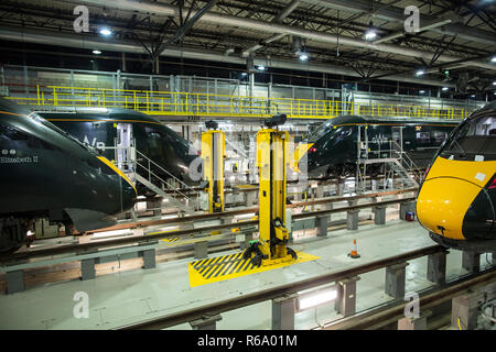 Hitachi polo nord manutenzione ferroviaria per la classe 800 Super Express treni, il deposito è stato precedentemente utilizzato per l'Eurostar della flotta di treni fino al 2007 Foto Stock