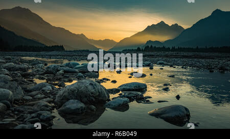 Banca di ghiaia nella Valle del Lech, Austria Foto Stock