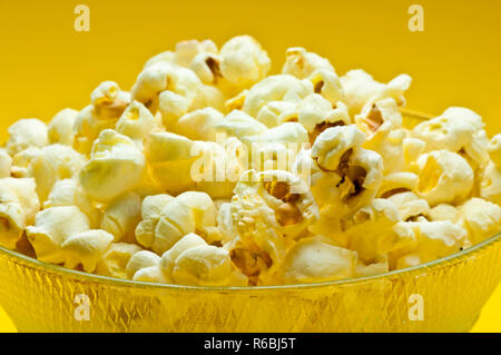 Primo piano della fresca fatta di popcorn Foto Stock