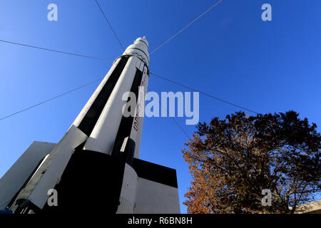 Stazionamento verticale Saturno mi blocco II a razzo il razzo Parco dell'U.S. Spazio e Rocket Center di Huntsville, AL, USA Foto Stock