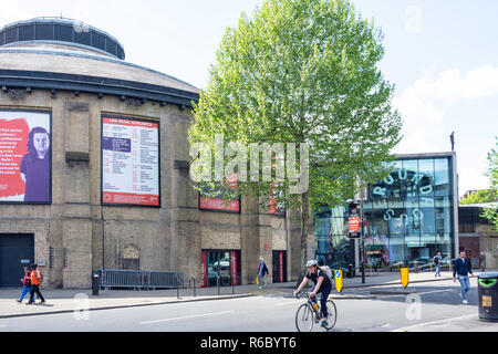 Il Roundhouse, Chalk Farm Road, Camden Town London Borough of Camden, Greater London, England, Regno Unito Foto Stock