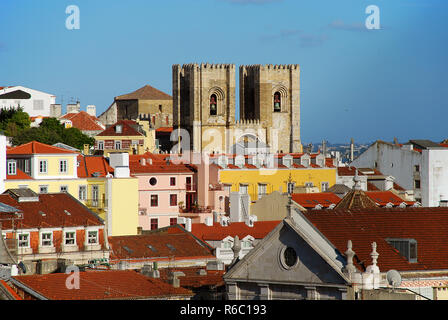 La Cattedrale di Lisbona (Portoghese: Santa Maria Maior de Lisboa o Se de Lisboa) spesso chiamato semplicemente il Sé Foto Stock