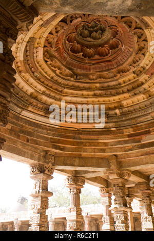 Qutb Minar monumento in new delhi india Foto Stock