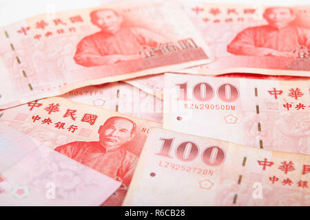 Un studio shot di Taiwan 100 Dollar Notes Foto Stock