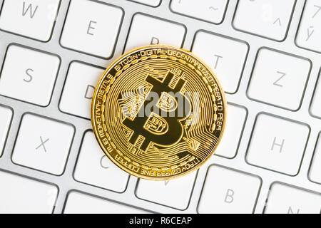 Golden bitcoins. Cryptocurrency . Foto Stock