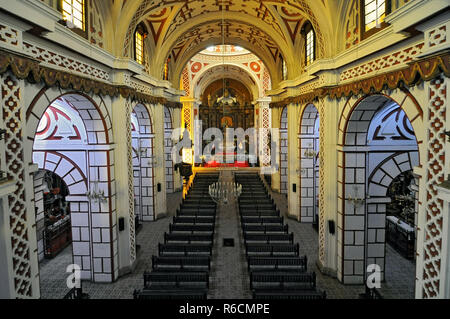 Il Perù, Lima, la chiesa di San Francisco e il convento, Cattedrale navata interno Foto Stock