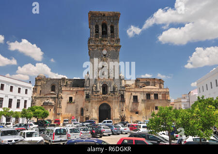 La chiesa (Iglesia de Santa Maria) Campanile, Arcos De La Frontera, la provincia di Cadiz Cadice, Andalusia, Spagna, Europa occidentale Foto Stock