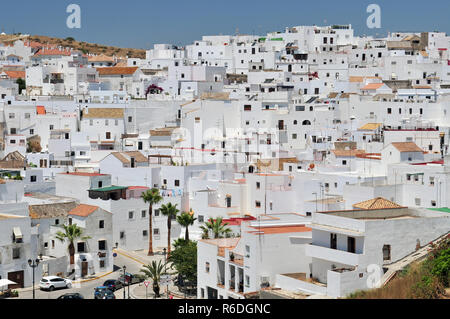 Il bianco della città murata di Vejer de la Frontera, Cadice, Spagna Foto Stock