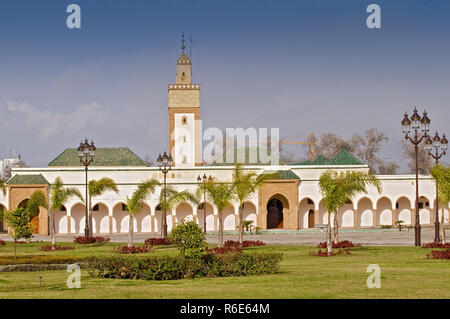 Dar-Al-Makhzen (Palais Royal) è il principale e residenza ufficiale del re del Marocco è situato nel Touarga Comune di Rabat, la Nationa Foto Stock