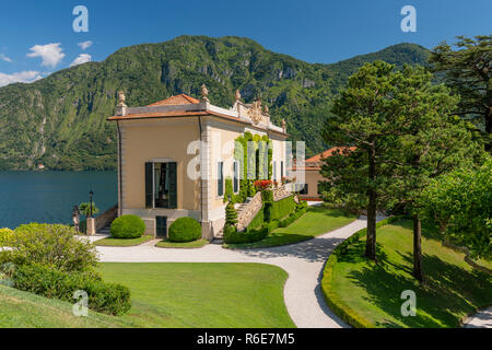 La Villa del Balbianello nel comune di Lenno affacciato sul lago di Como si trova sulla punta del piccolo boscosa penisola di Dosso Davedo Sulla Western Foto Stock