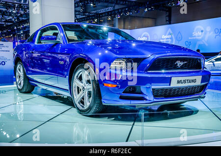 Mosca, Russia - Agosto 2012: Ford Mustang 5TH generazione presentata in prima mondiale al sedicesimo MIAS (Moscow International Automobile Salon) nel mese di agosto Foto Stock