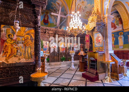 Interno della chiesa ortodossa greca dell'Annunciazione a Nazaret, Israele Foto Stock