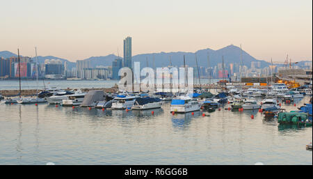 La Causeway Bay di Hong Kong, 14 Gennaio 2018:- Typhoon Shelter in Hong Kong Foto Stock