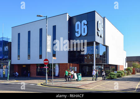 Borehamwood biblioteca, Shenley Road, Borehamwood Hertfordshire, England, Regno Unito Foto Stock