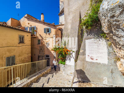 Cervara di Roma (Italia) - Un po' suggestiva cittadina sulla roccia, nei Monti Simbruini, provincia di Roma, noto come "l'artista village' Foto Stock