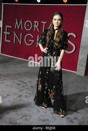 Los Angeles, Stati Uniti d'America. 05 Dic, 2018. LOS ANGELES, CA - 5 dicembre: attrice Hera Hilmar assiste Universal Pictures e MRC presente la premiere di 'Mortal motori' il 5 dicembre 2018 al Regency Village Theatre di Los Angeles, California. Credito: Barry re/Alamy Live News Foto Stock