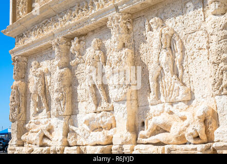 GALLIPOLI, Italia - Fontana Greca, del III secolo A.C. Foto Stock