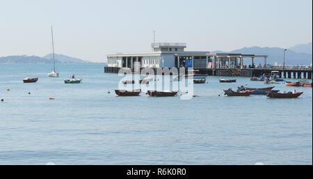 Lamma Island, Hong Kong, 13 Gennaio 2017:- Pier nell'Isola di Lamma Foto Stock