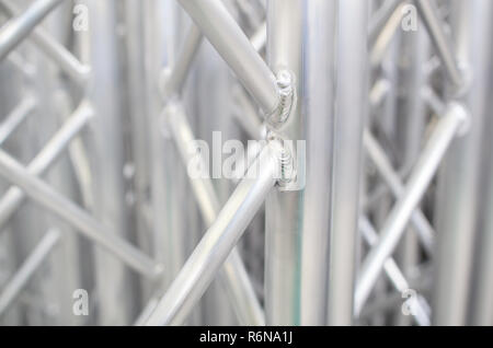 Prodotti in alluminio in una sala della fabbrica industriale Foto Stock