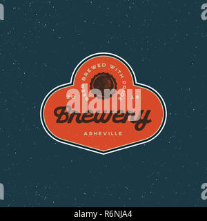 Birreria vintage logo in stile retrò birra emblema. illustrazione vettoriale Foto Stock