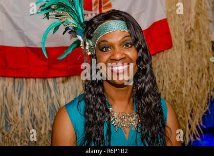 Copricapo tahitiano immagini e fotografie stock ad alta risoluzione - Alamy