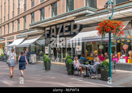 Karl Fazer cafe su Kluuvikatu street, Helsinki, Finlandia Foto Stock