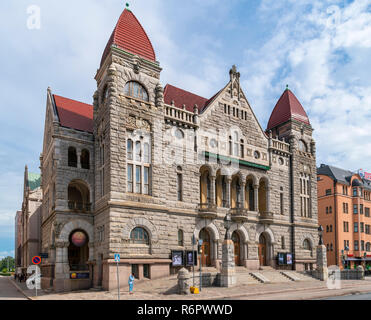 Teatro nazionale finlandese (Suomen Kansallisteatteri), Rautatientori square, Helsinki, Finlandia Foto Stock