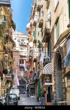 Via S. Mattia, nei Quartieri Spagnoli, Quartiere Spagnoli, Napoli, Italia. Foto Stock