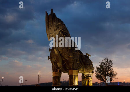 Canakkale, Turchia - 28 Luglio 2018 : cavallo di Troia realizzato per Troy film in Canakkale Foto Stock