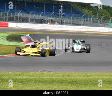 Ollie Hancock, Fittipaldi F5A, Richard Barber, Williams FW08C, la FIA, la Formula Uno storiche, Masters Series, Silverstone Classic 2014, Classic Car Racing Foto Stock