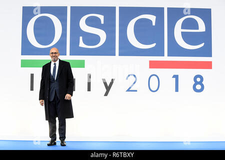 Foto LaPresse - Claudio Furlan 05/12/2018 Milano ( MI ) Cronaca Apertura del Consiglio Ministeriale dell&#x2019;Organizzazione per&#xa0;la sicurezza e la cooperazione in Europa Osce nella foto: Harlem Desir Foto Lapresse - Claudio Furlan 05/12/2018 Milano (MI) News Osce sessione di apertura nel pic: Harlem Desir Foto Stock