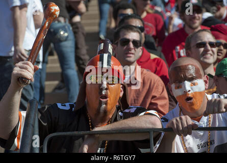 San Francisco, California, Stati Uniti d'America. 30 ott 2011. Dog Pound venite a San Francisco il Domenica, 30 ottobre 2011 a Candlestick Park di San Francisco, California. Il 49ers sconfitto il Browns 20-10. Credito: Al di Golub/ZUMA filo/Alamy Live News Foto Stock