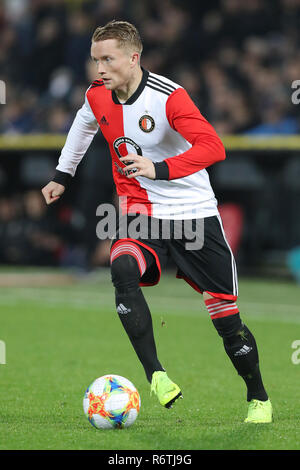 ROTTERDAM , Olanda , 06-12-2018 , stadio De Kuip , Calcetto , Stagione 2018/2019 , olandese , Eredivisie Feyenoord - VVV , Feyenoord player Sam Larsson Foto Stock